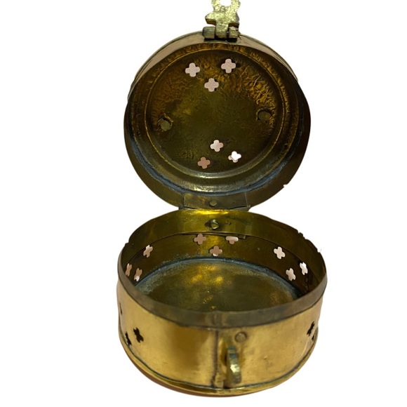 Vintage Brass Trinket Box - Picture 3 of 4